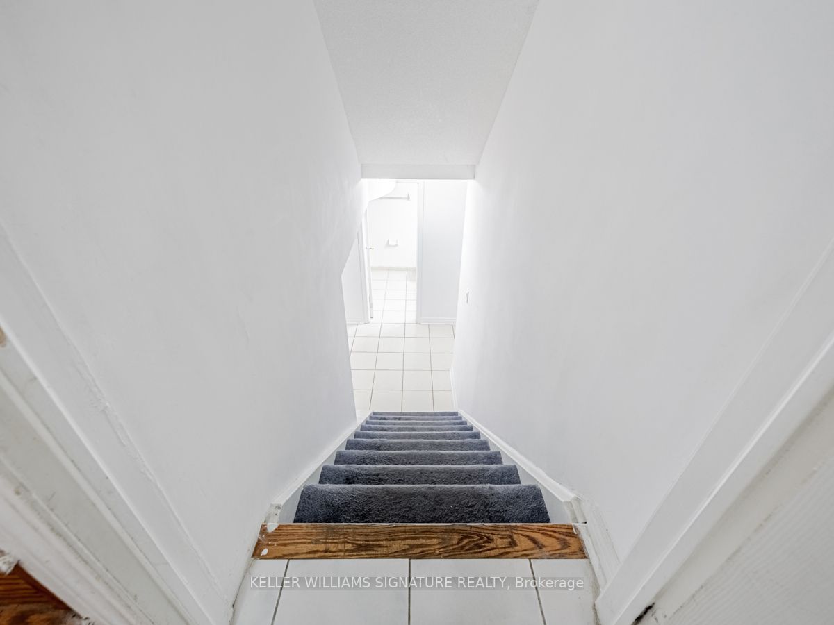 122 America Ave, #Lower