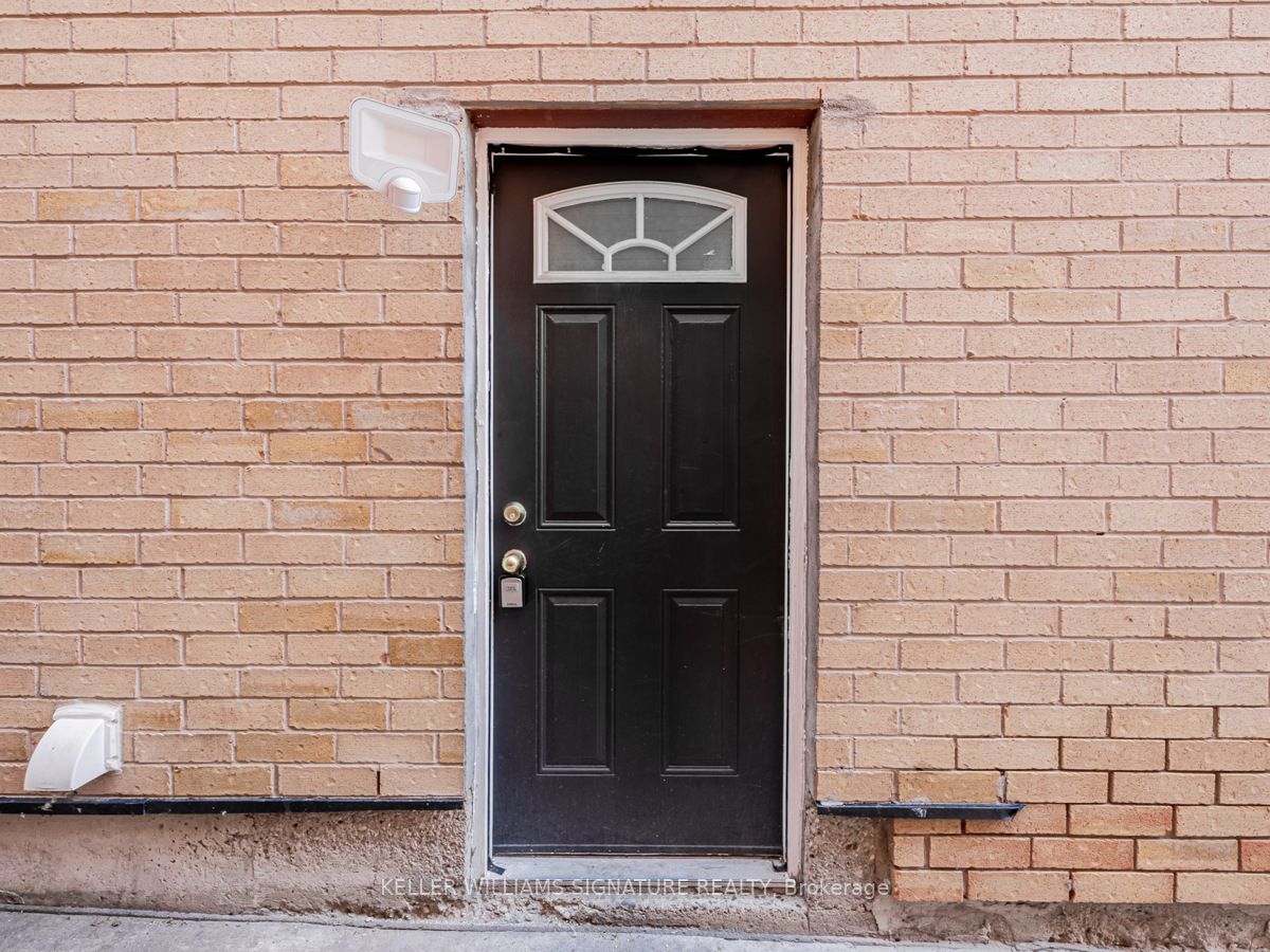 122 America Ave, #Lower
