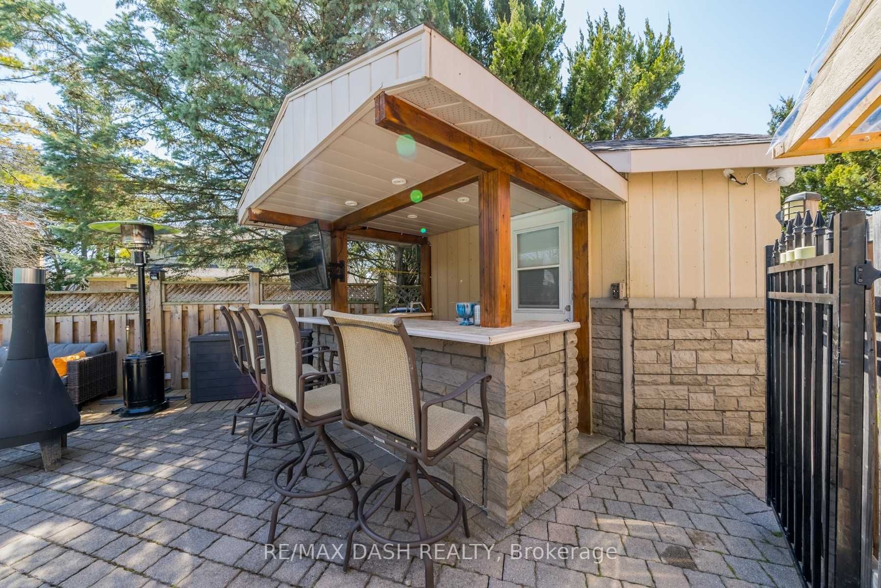 21 Mayvern Cres
