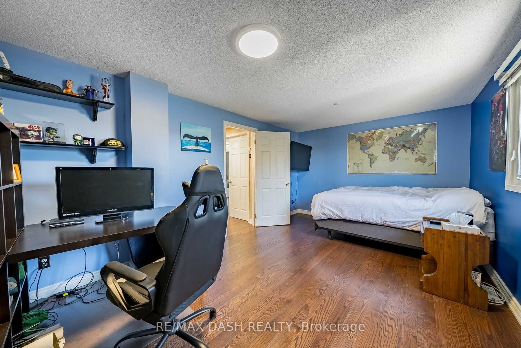 21 Mayvern Cres