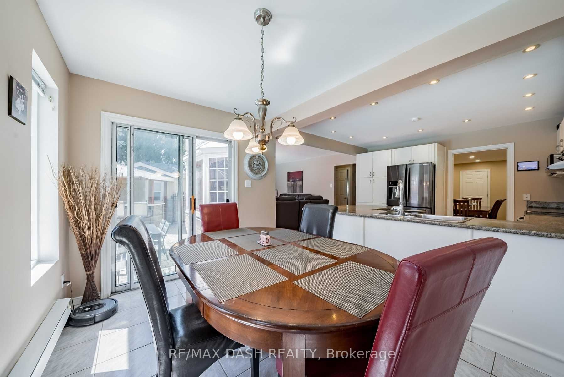 21 Mayvern Cres