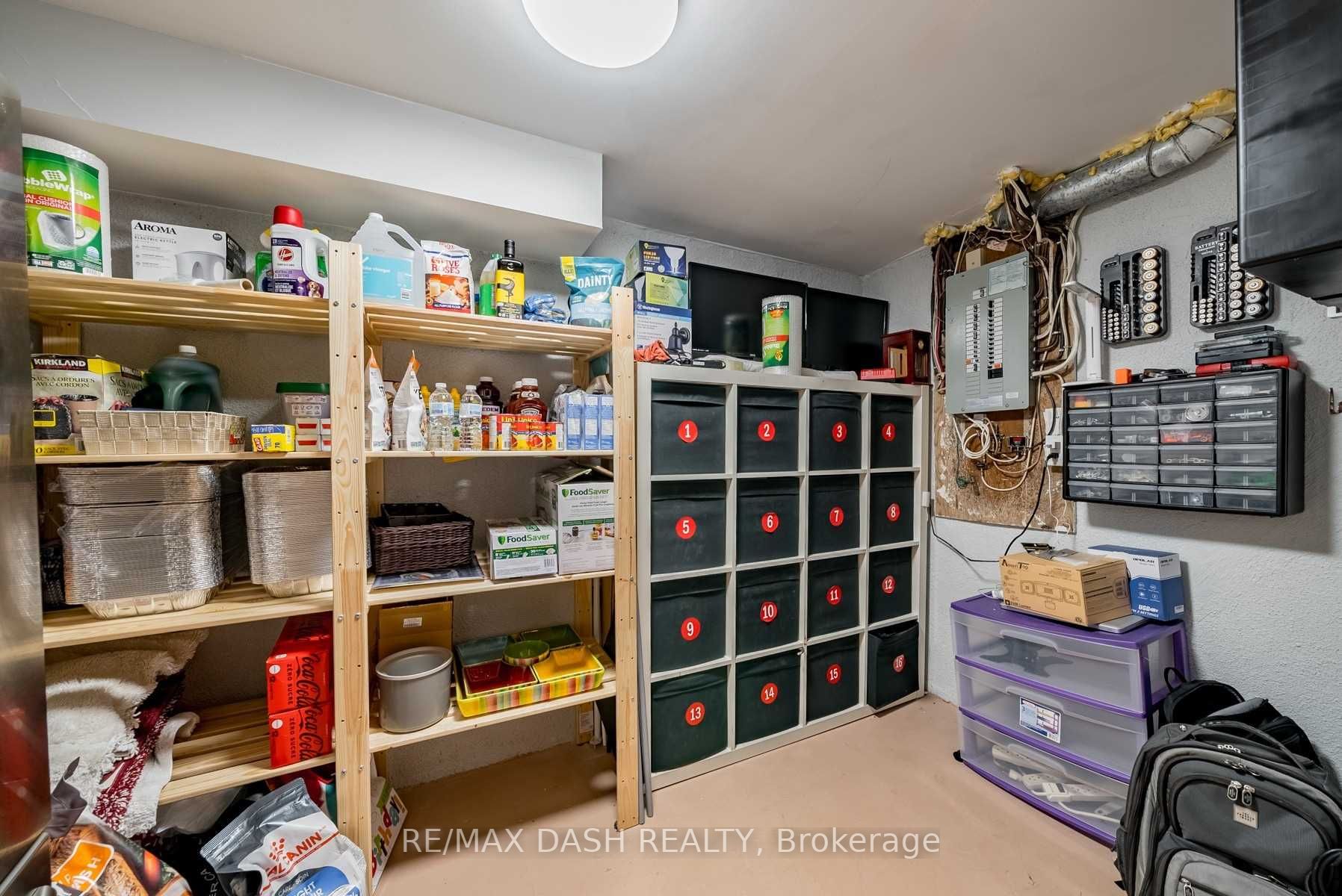 21 Mayvern Cres