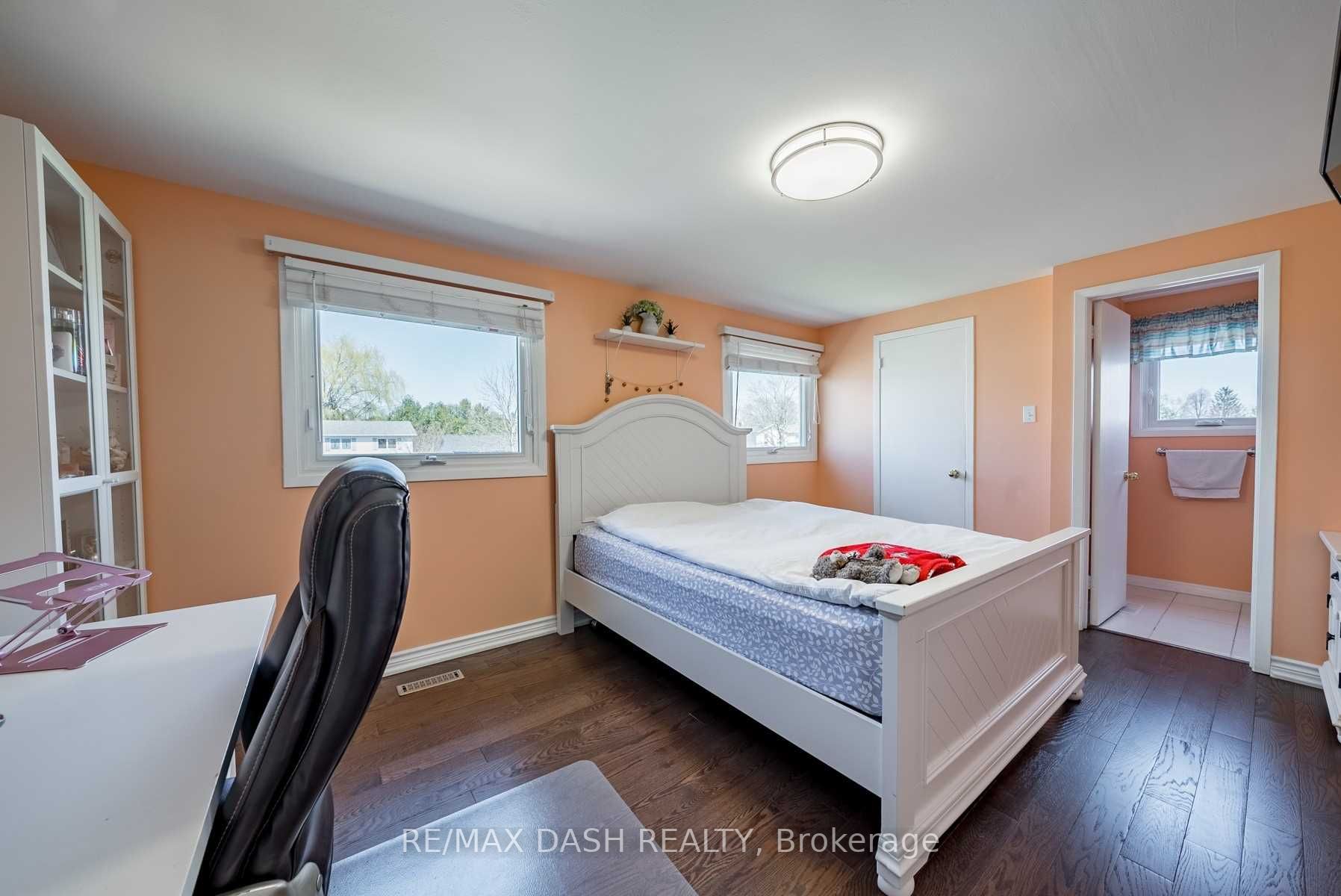 21 Mayvern Cres
