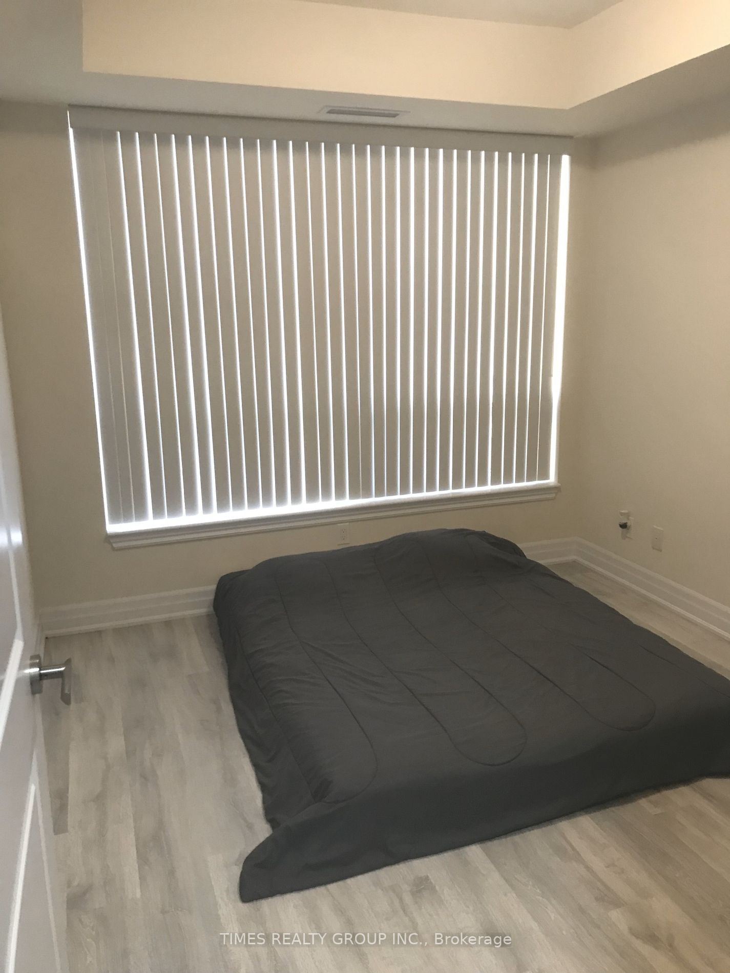 9085 Jane Street #811