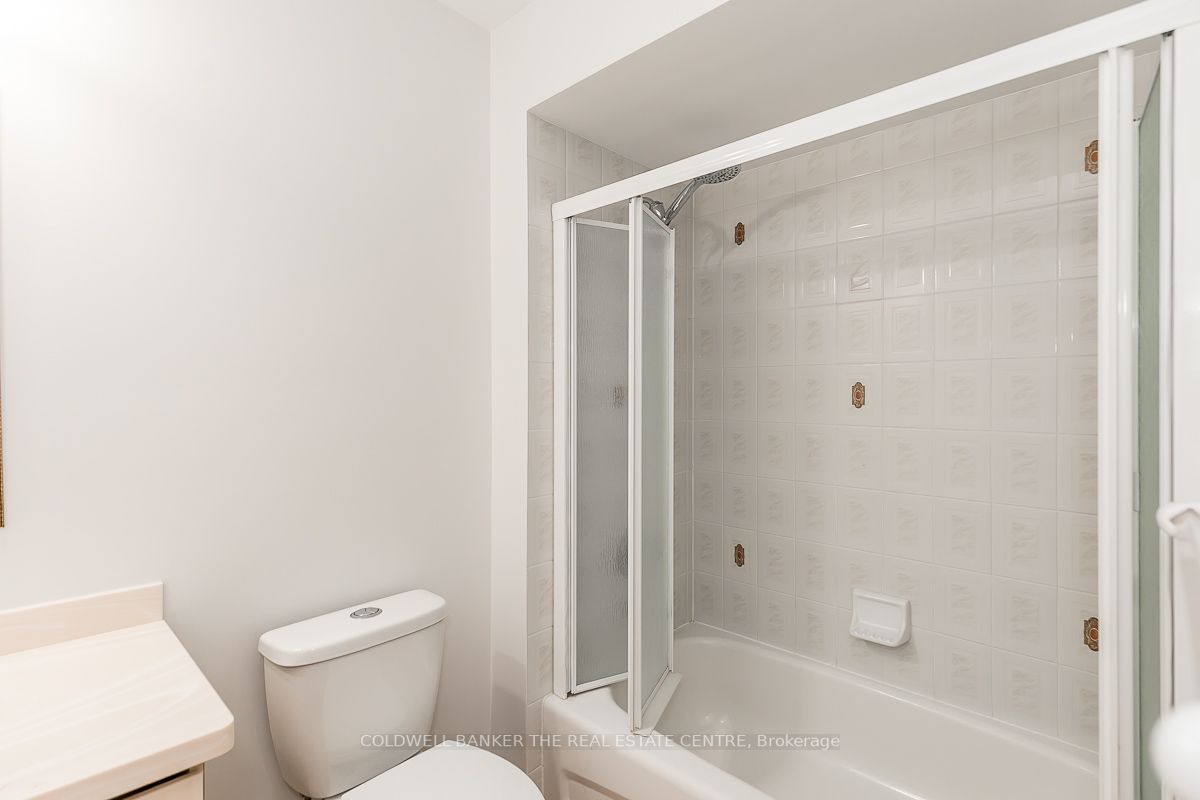122 Mactaggart Dr