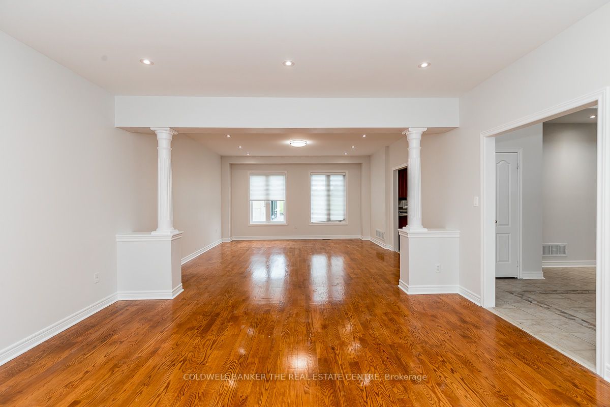 122 Mactaggart Dr