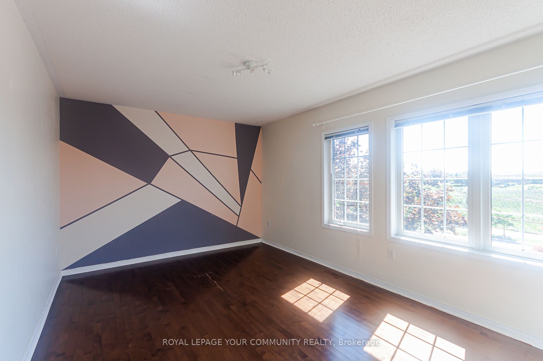 39 Sandlewood Crt, #39