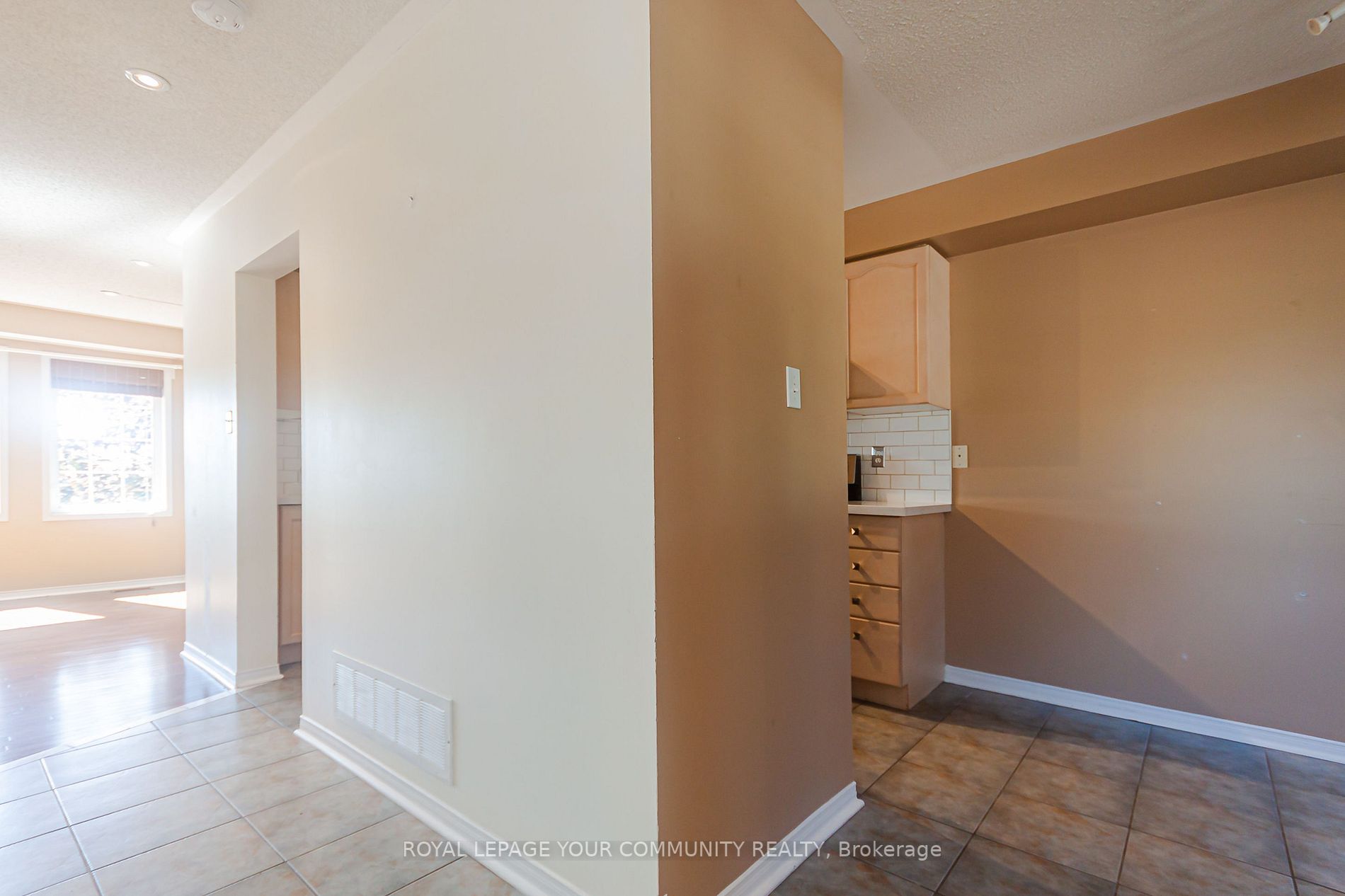 39 Sandlewood Crt, #39