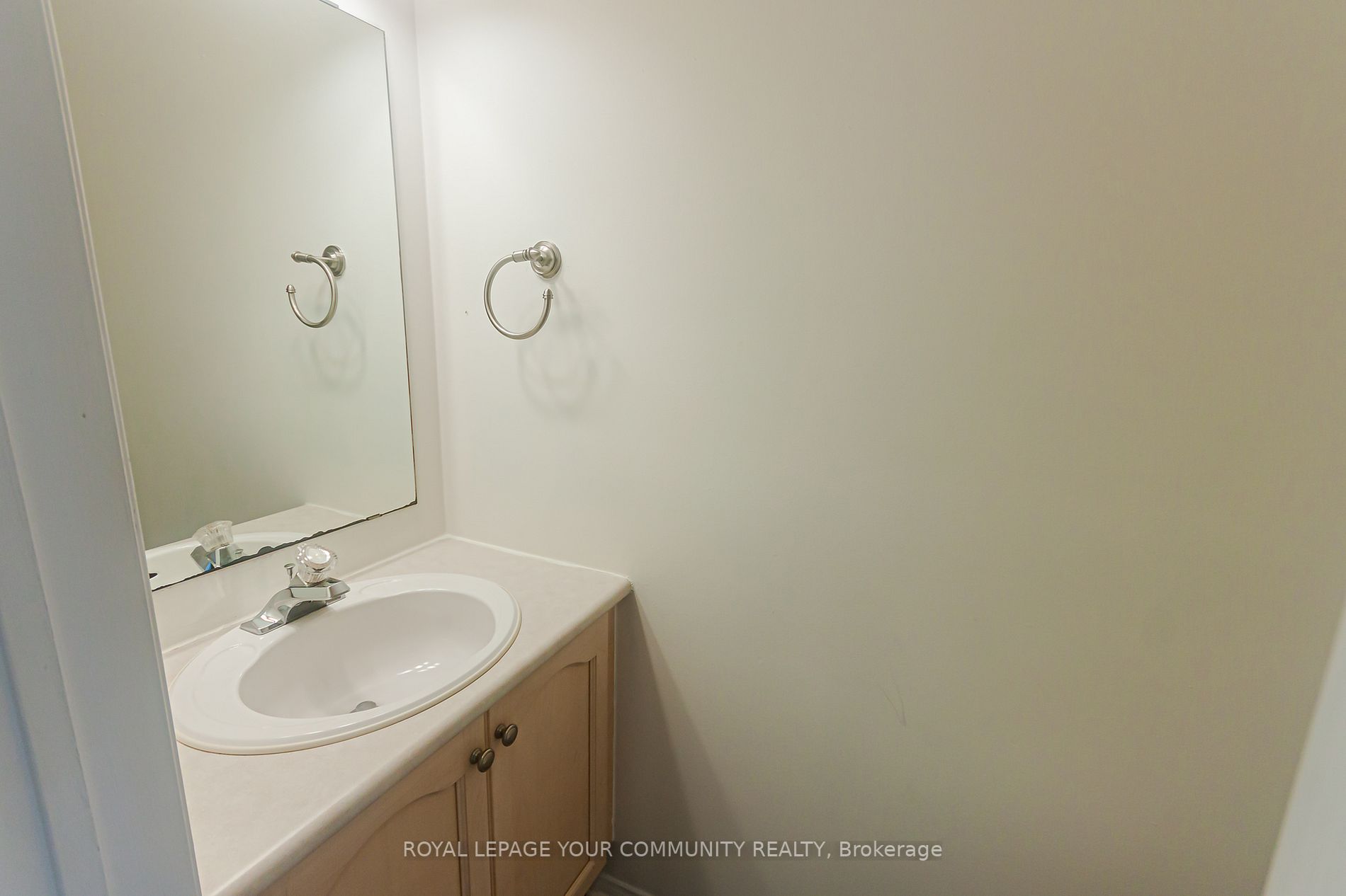 39 Sandlewood Crt, #39