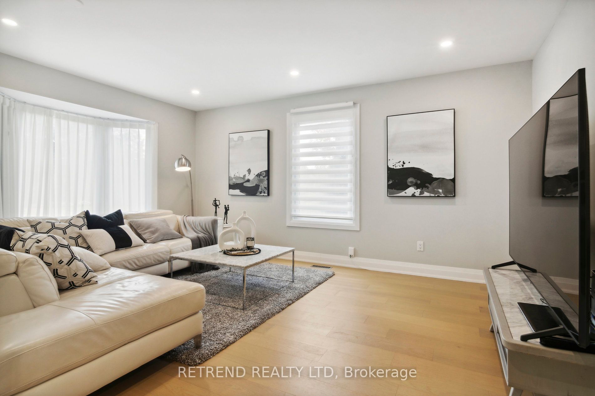 3 Swanage Dr