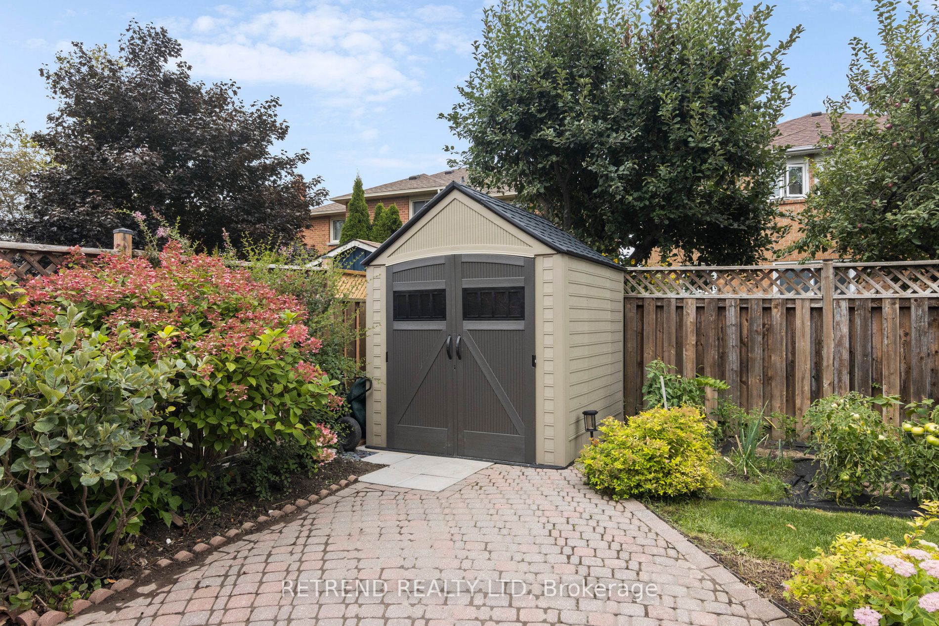 3 Swanage Dr