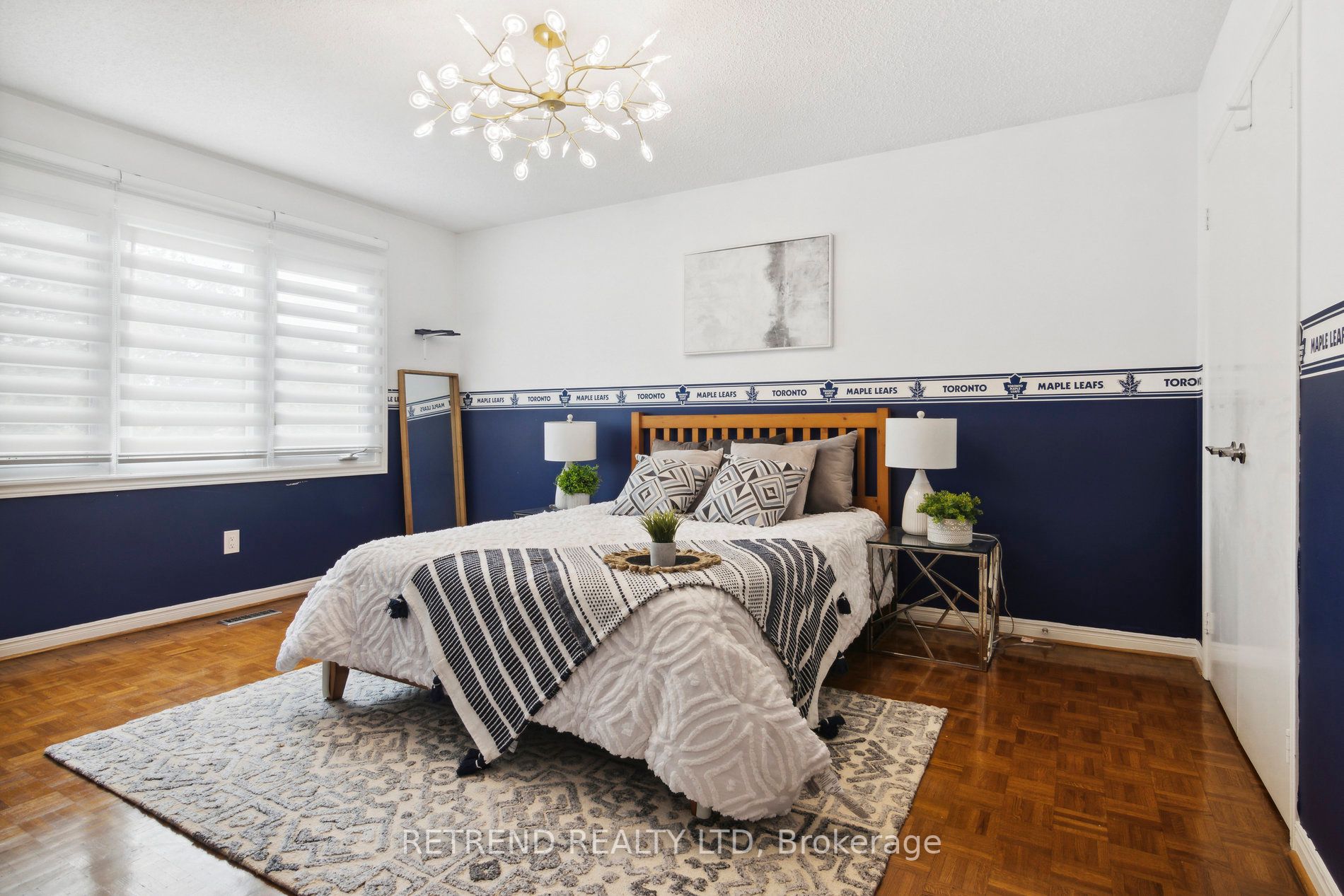 3 Swanage Dr