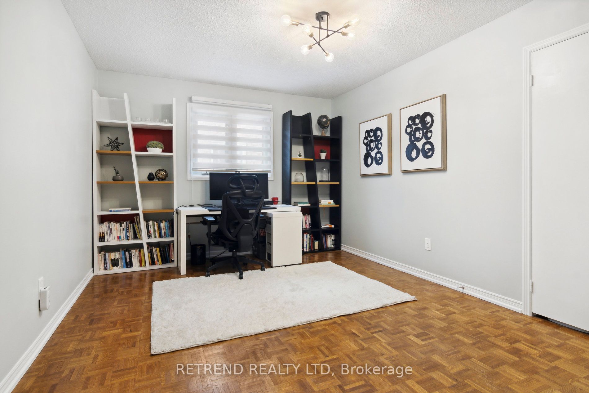 3 Swanage Dr
