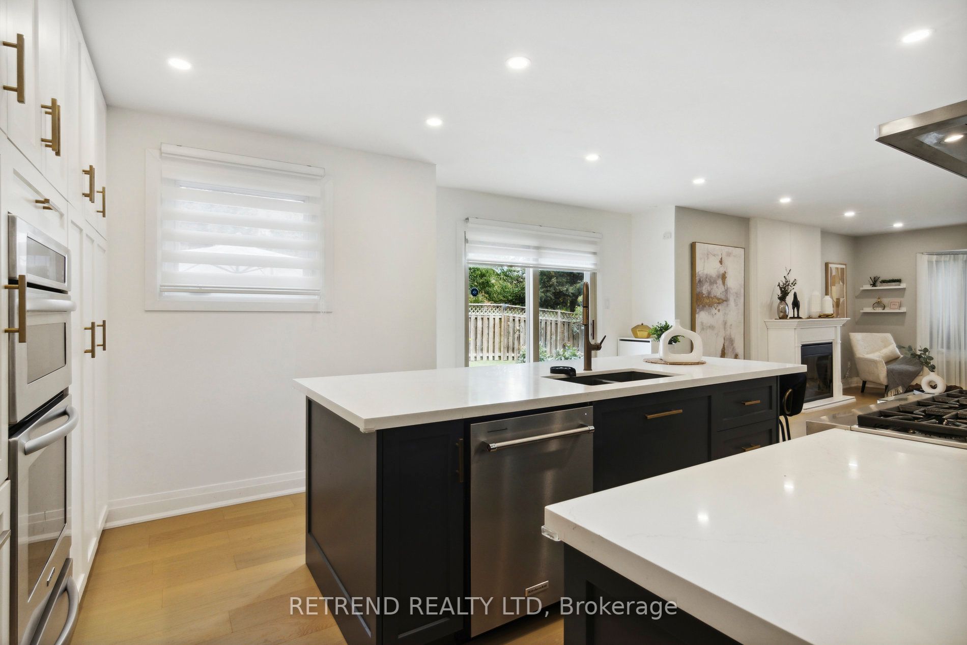 3 Swanage Dr