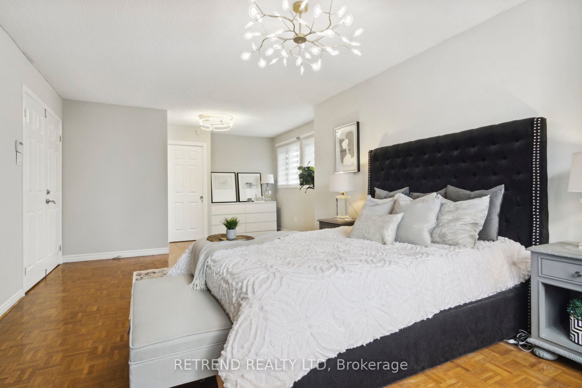 3 Swanage Dr