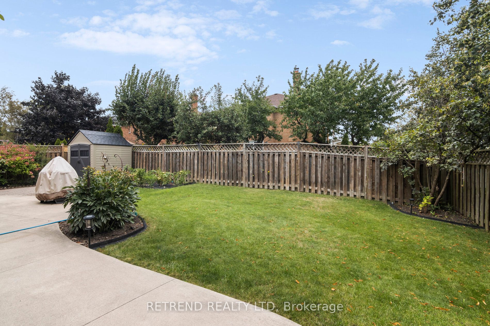 3 Swanage Dr