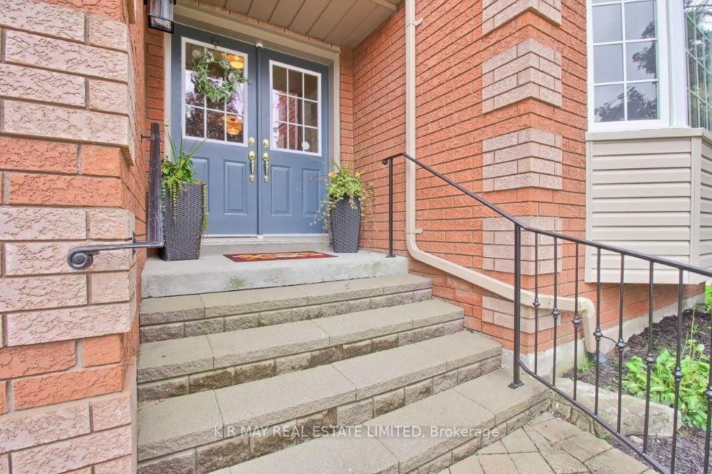 14 Glenn Gould Cres