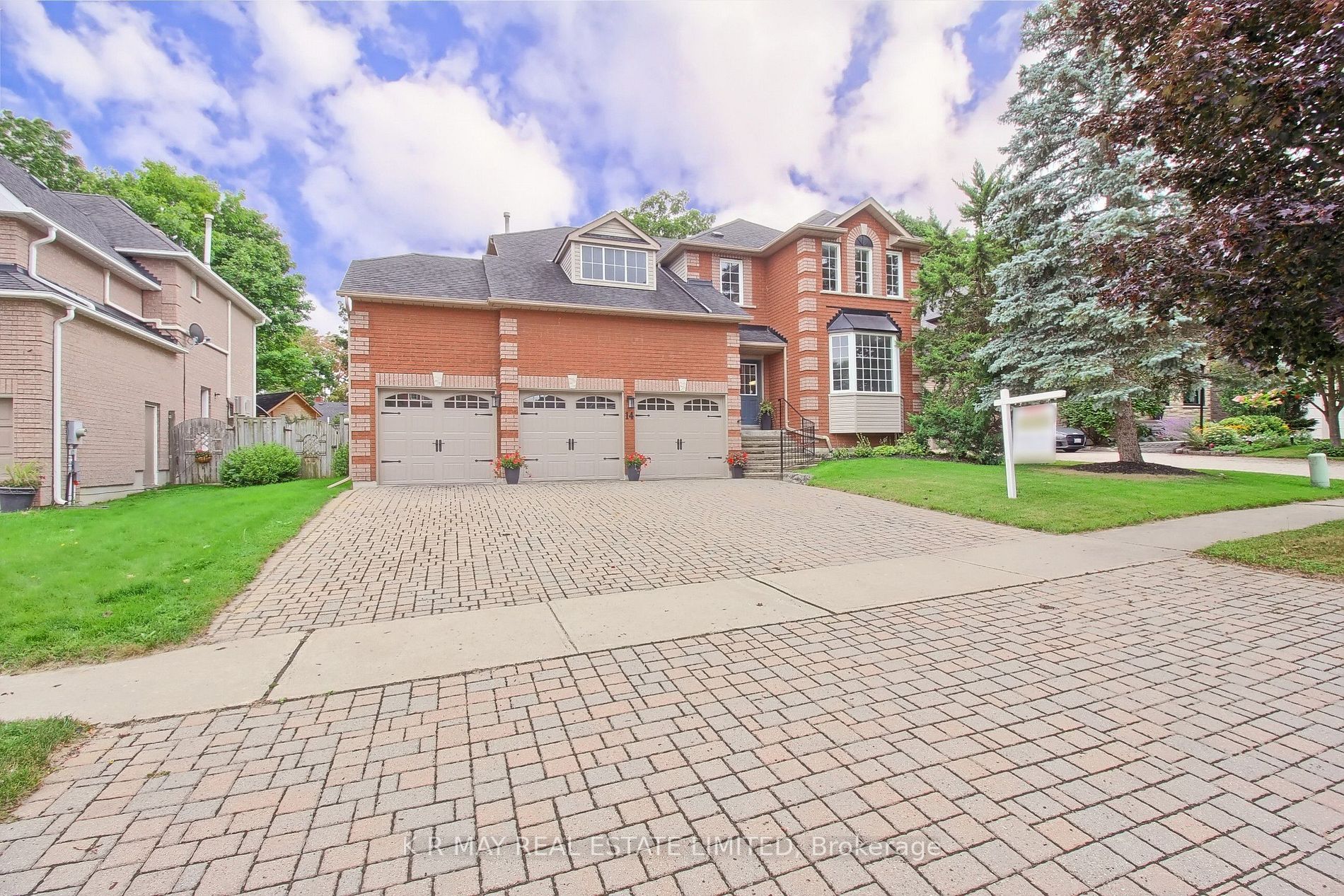 14 Glenn Gould Cres