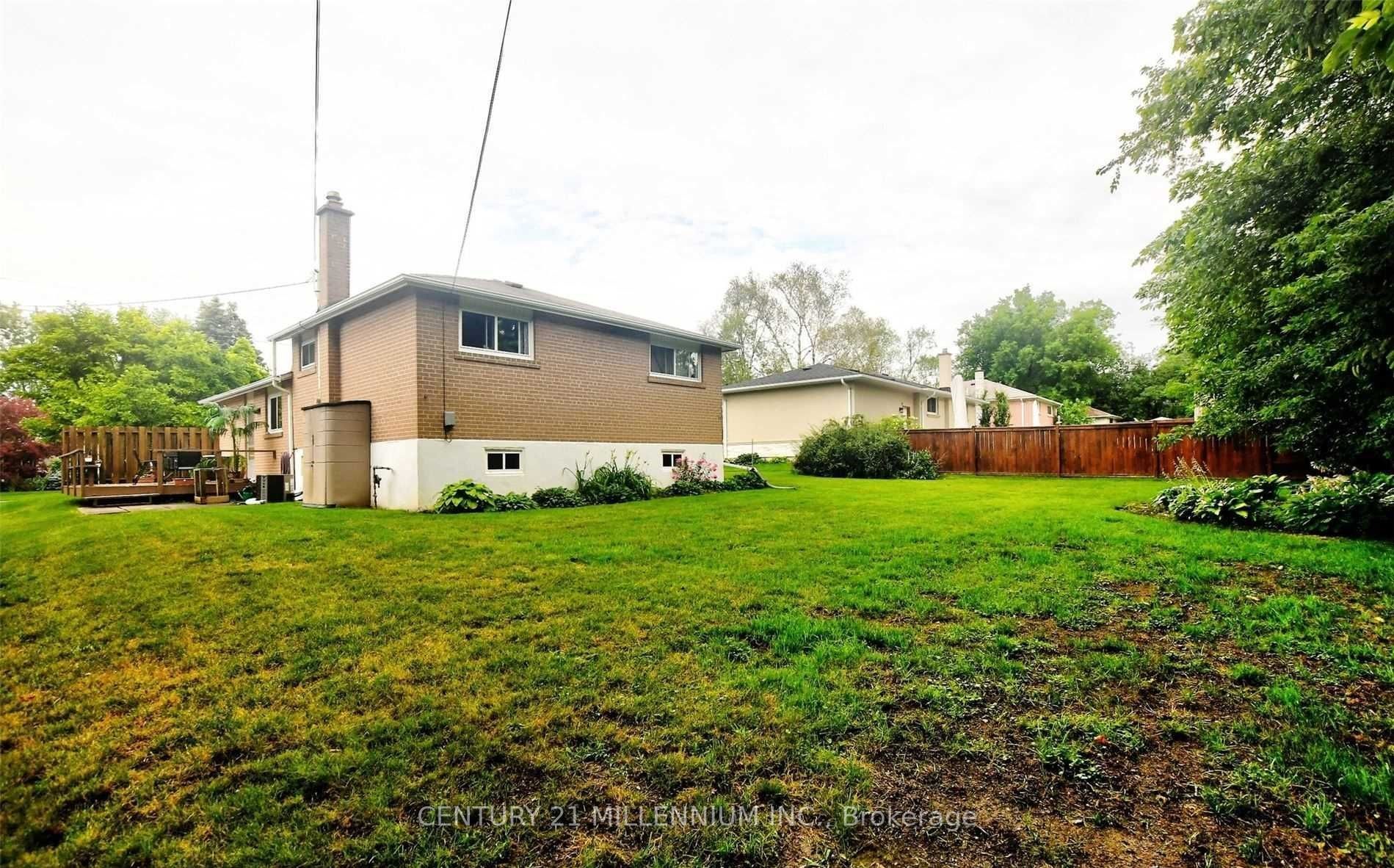 34 Seaton Dr