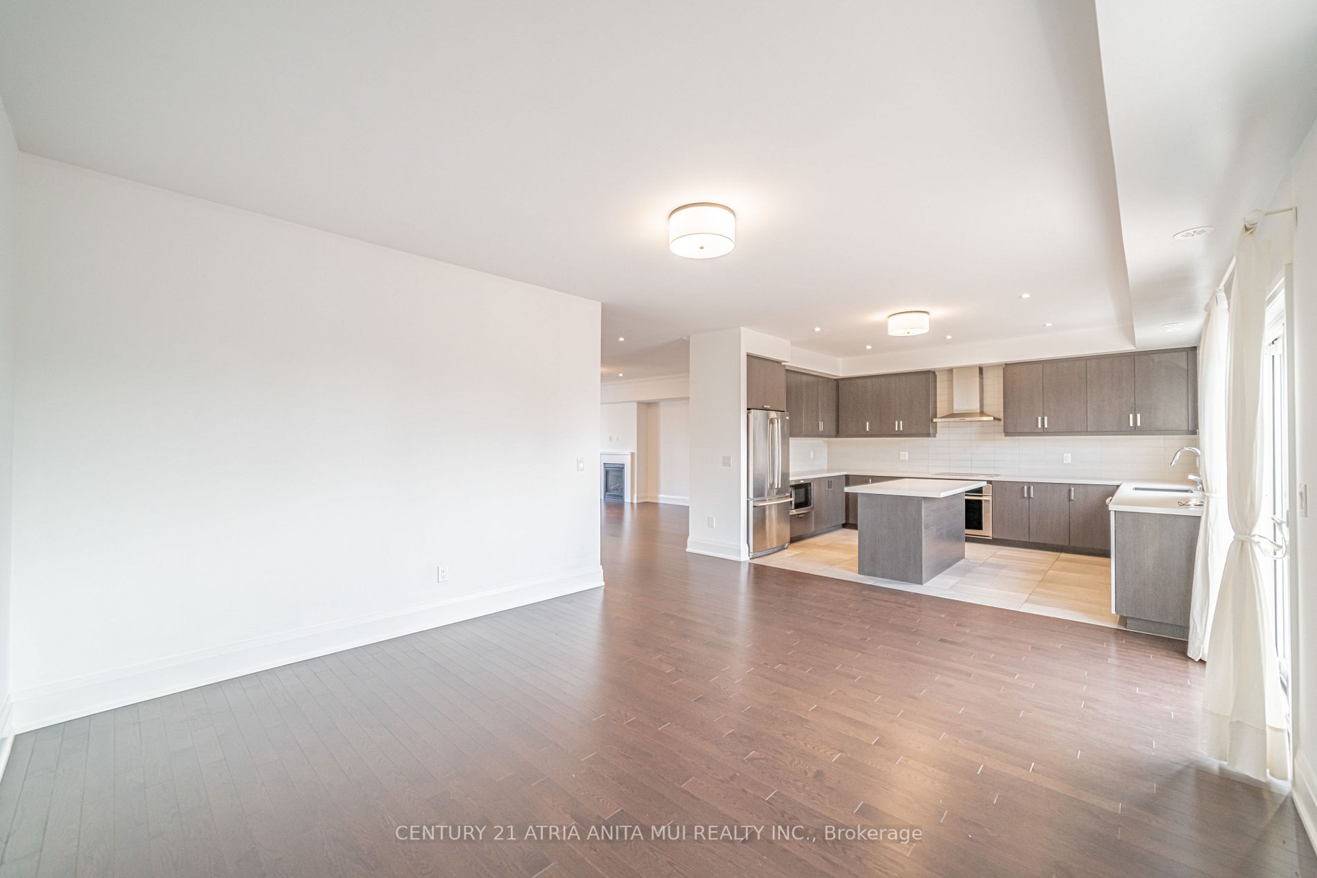 386 Highway 7 E, #Th8