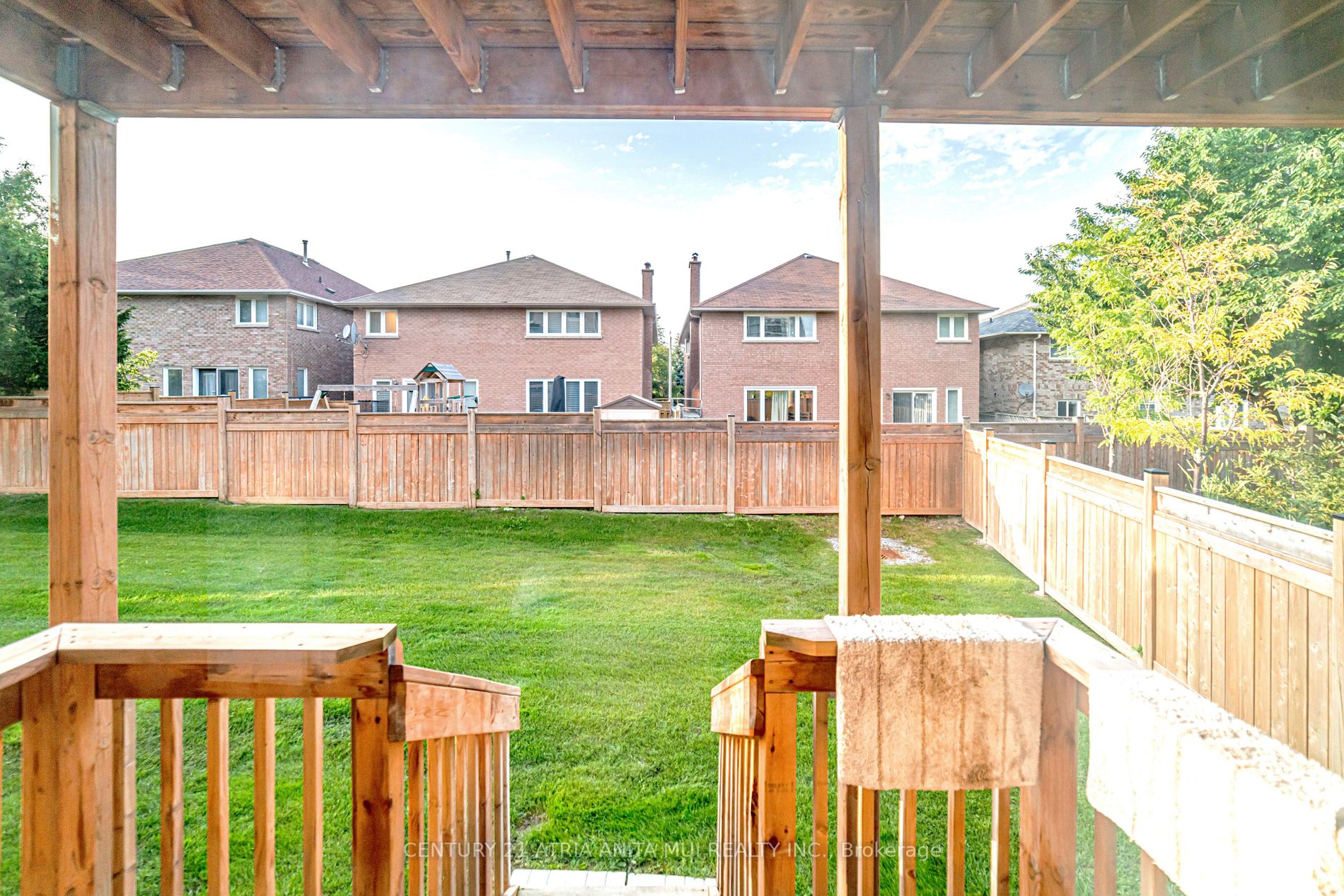 386 Highway 7 E, #Th8