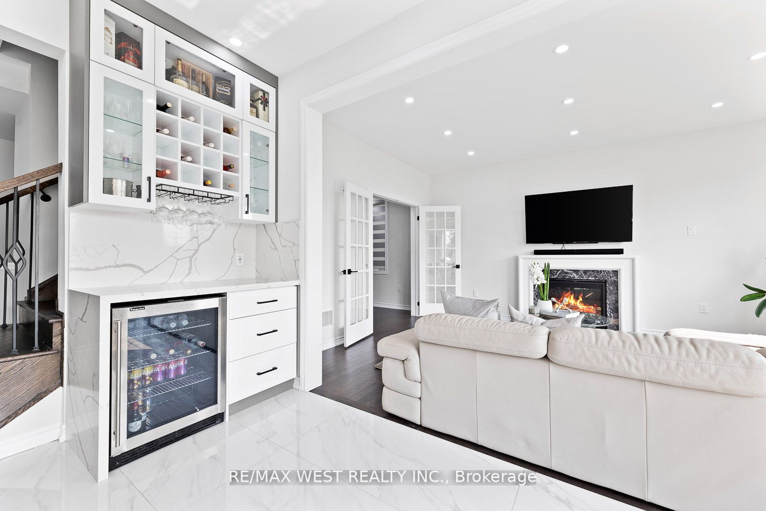 175 Stevenson Cres