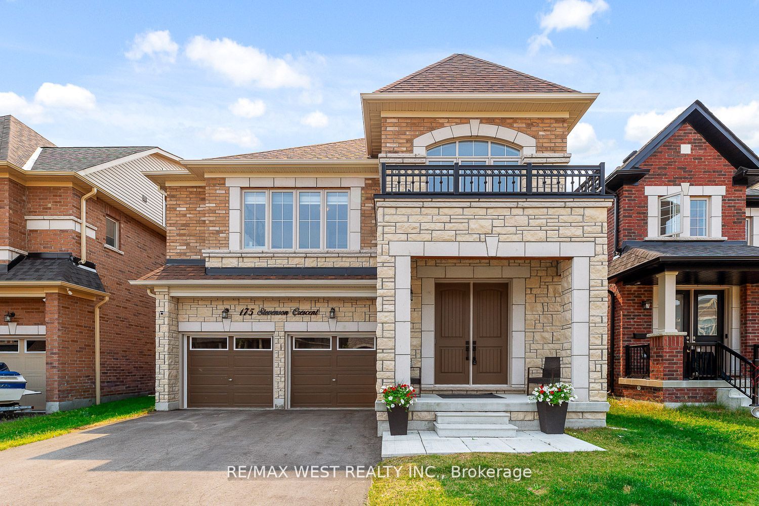 175 Stevenson Cres