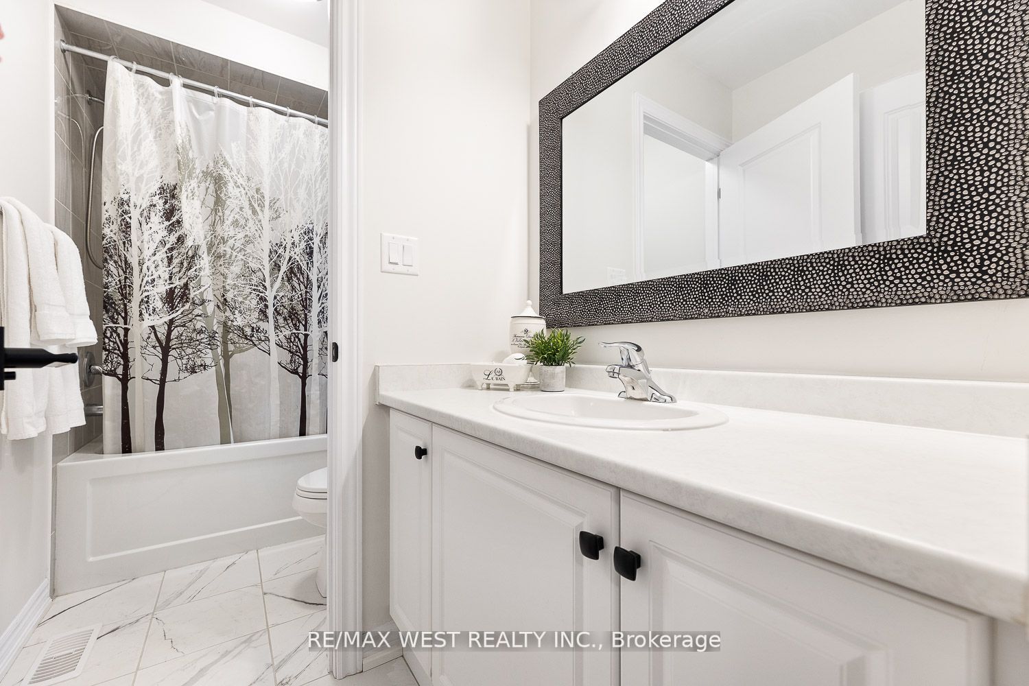 175 Stevenson Cres