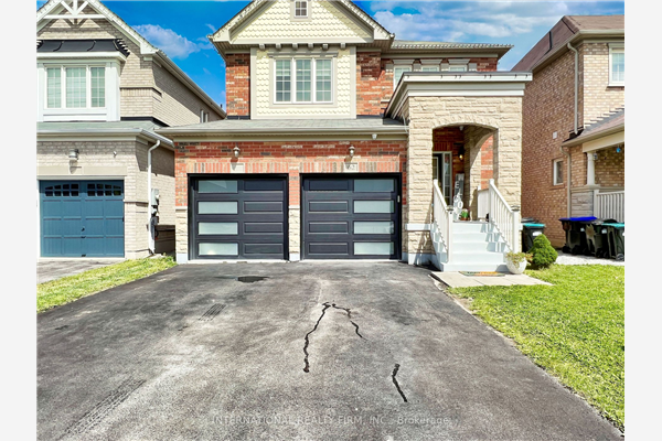 62 Blue Dasher Blvd N, Bradford West Gwillimbury