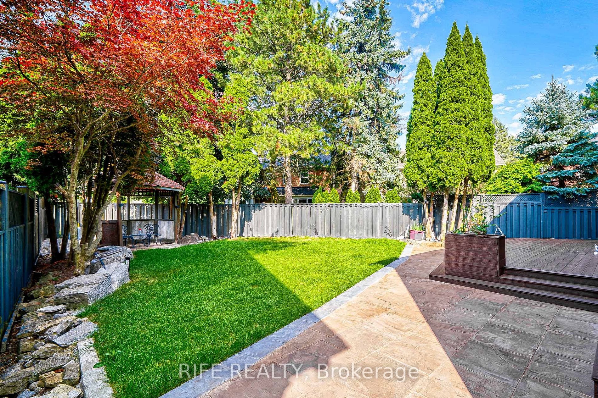 66 Greencroft Cres
