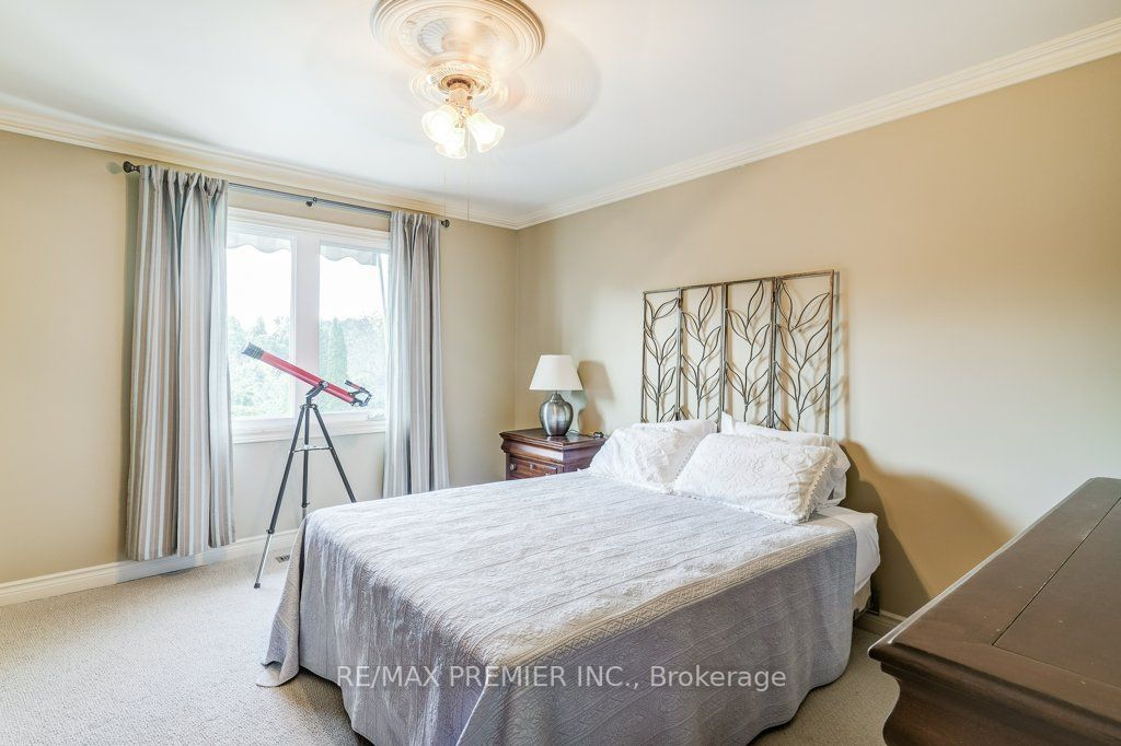 28 Bridgend Crt S