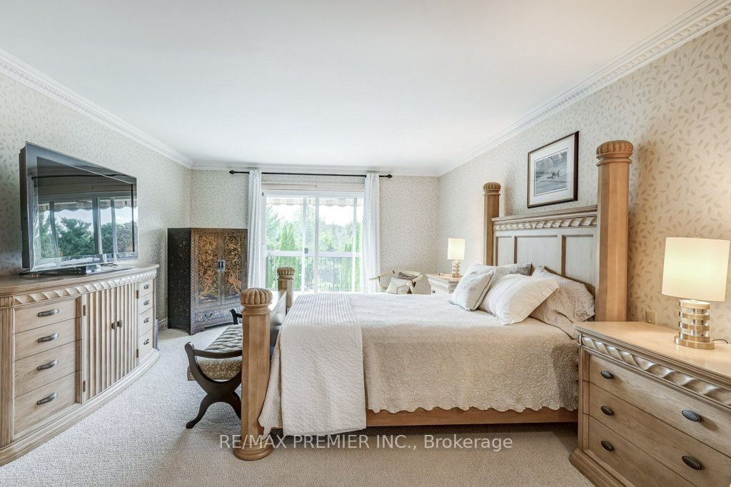 28 Bridgend Crt S