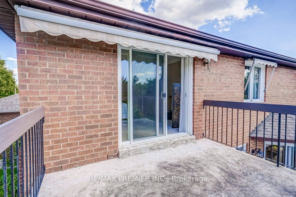 28 Bridgend Crt S