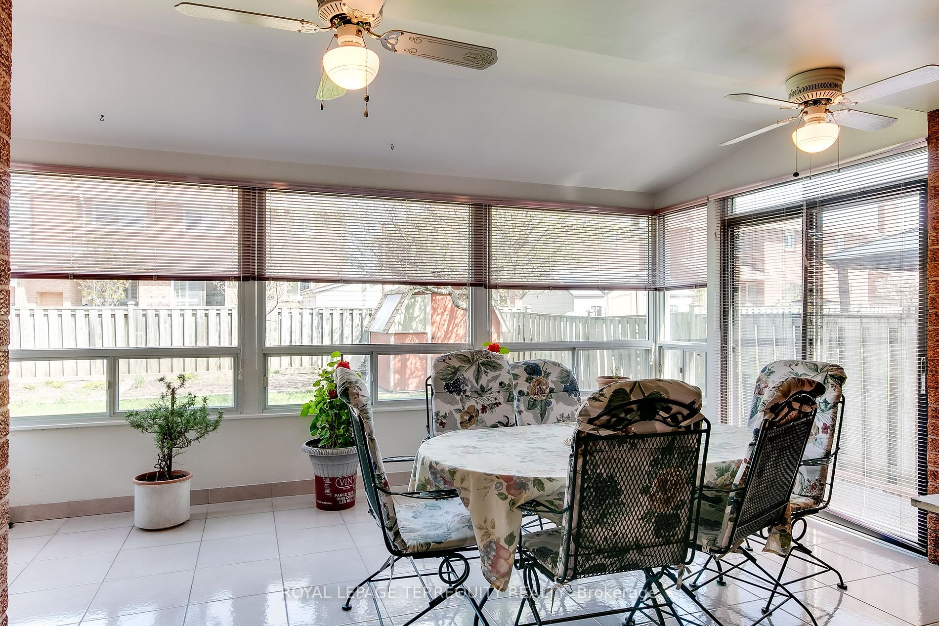 54 Roxana Ave