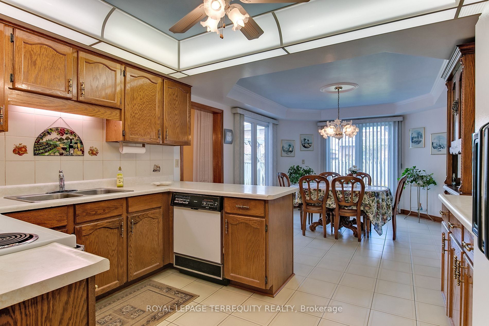 54 Roxana Ave