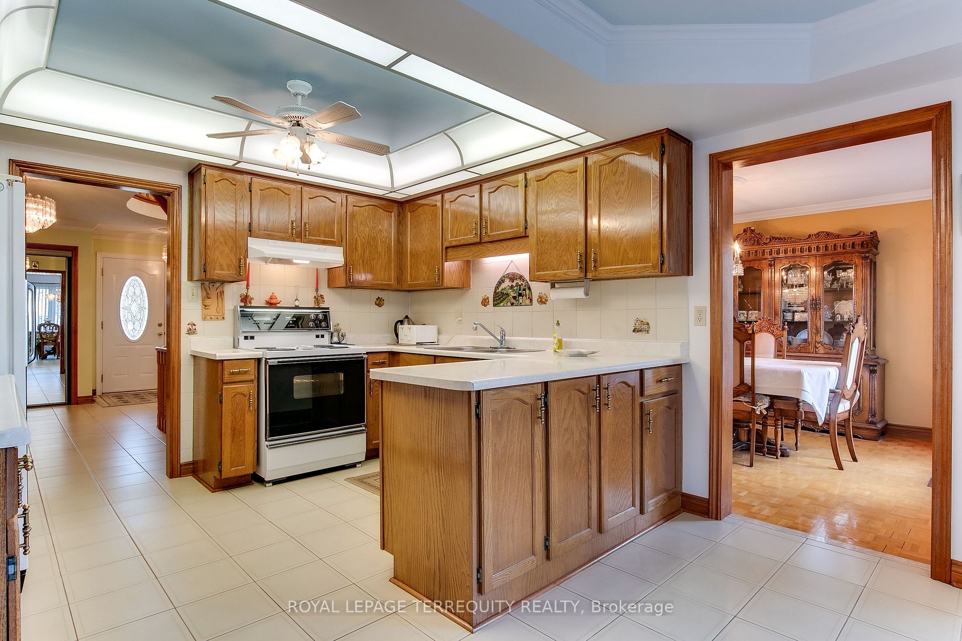 54 Roxana Ave