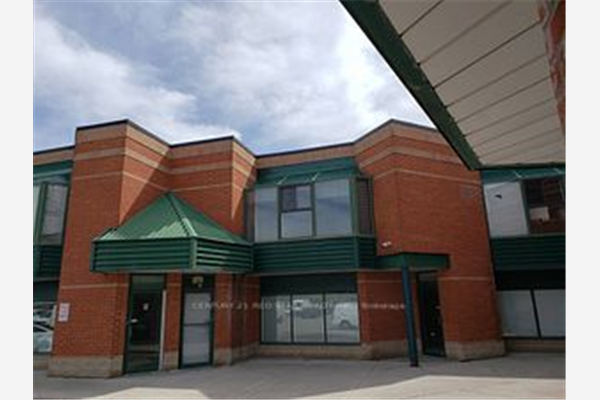 140 Regina Rd, Vaughan