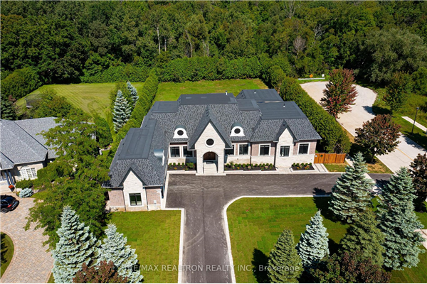 170 Ward Ave, East Gwillimbury