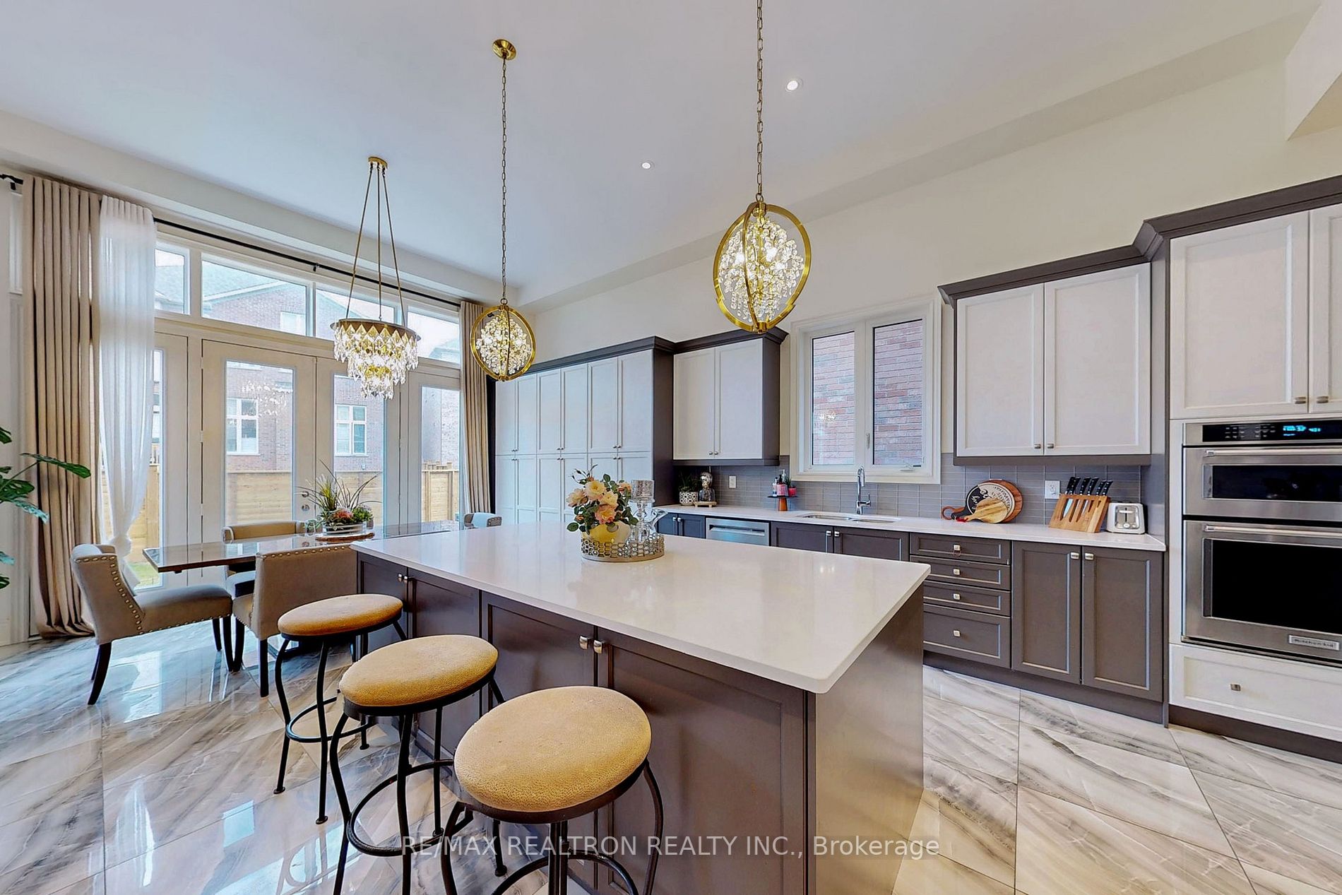 163 Hillsview Drive