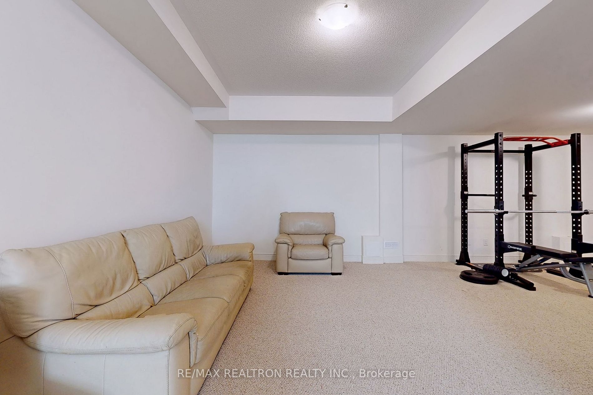 163 Hillsview Drive