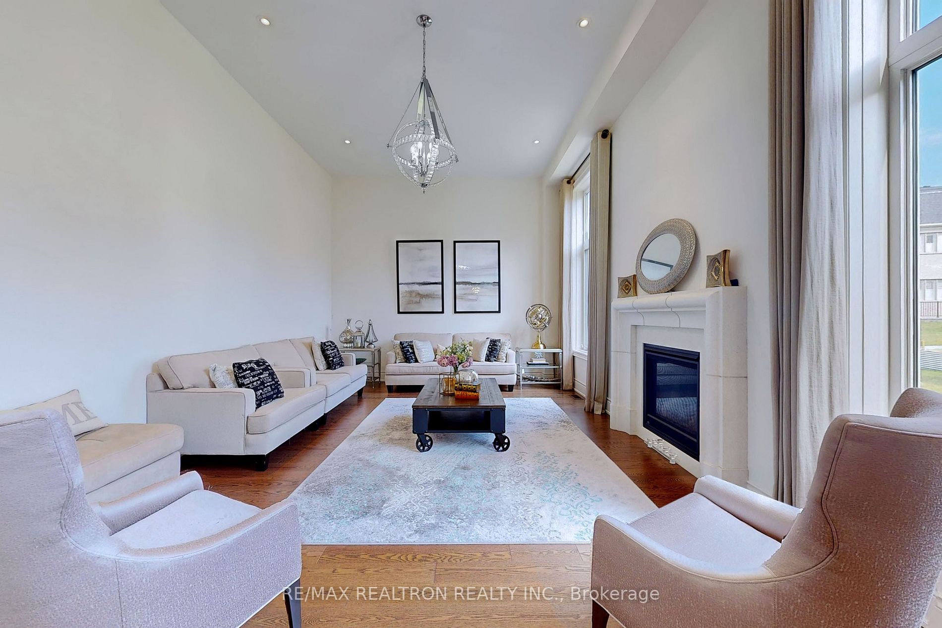 163 Hillsview Drive
