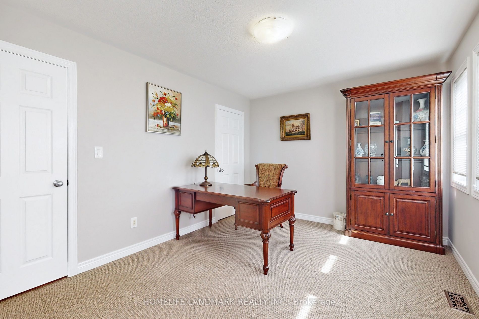 49 Gwillimbury Dr