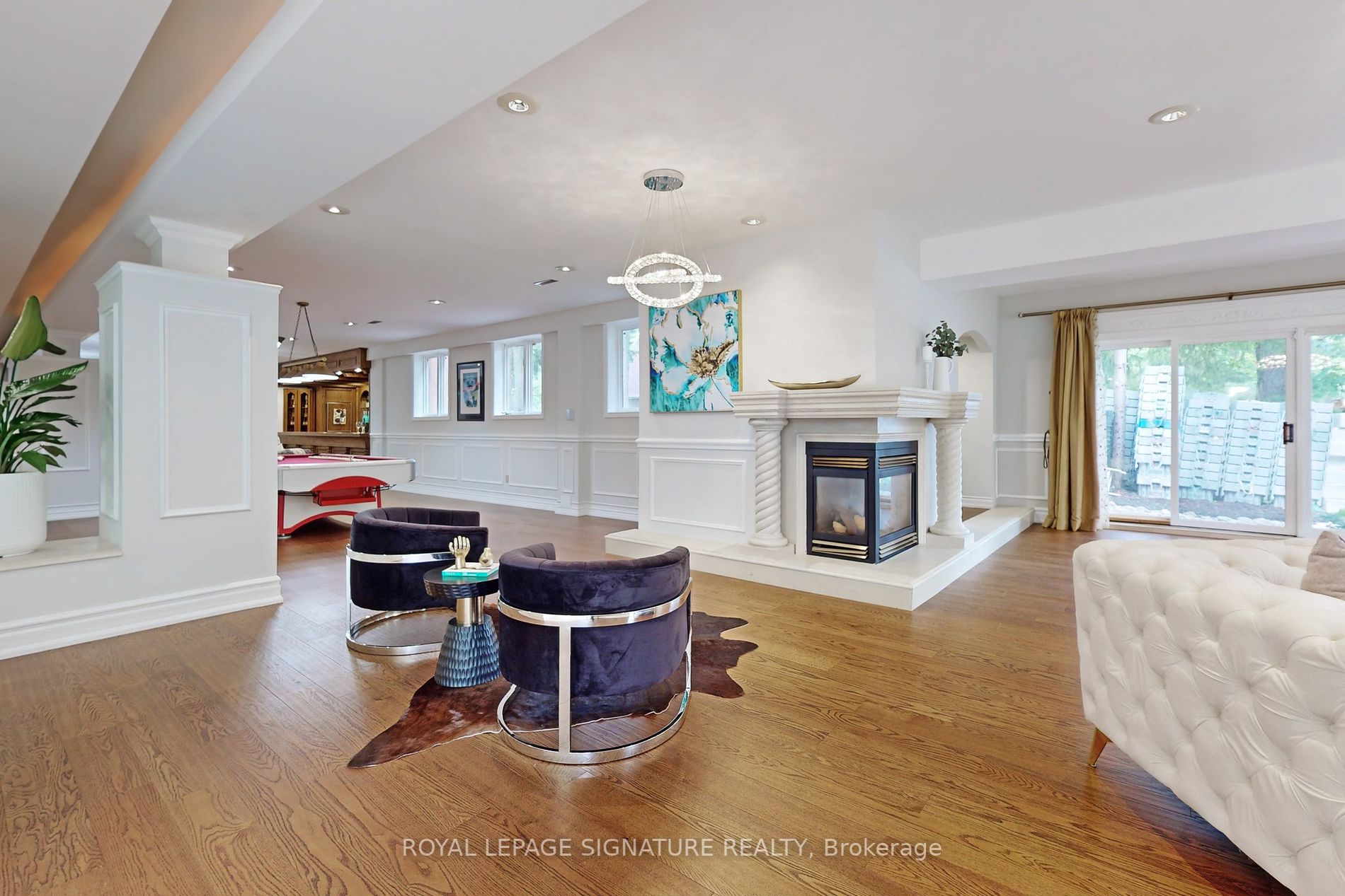 305 Woodland Acres Crescent