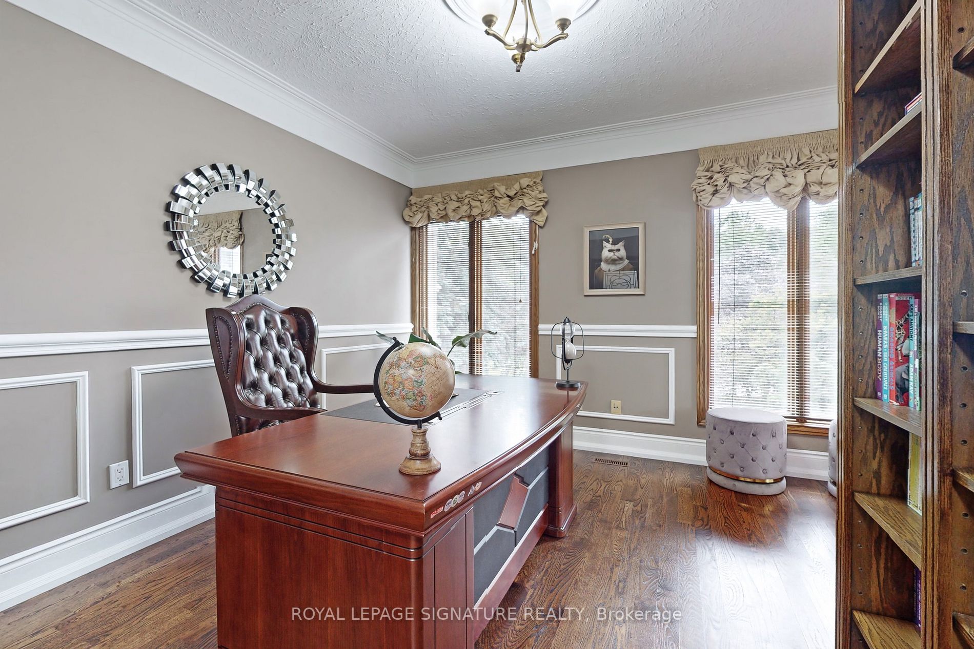 305 Woodland Acres Crescent