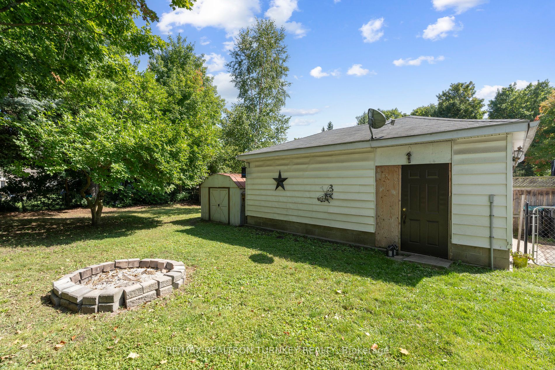 2047 St John's Rd