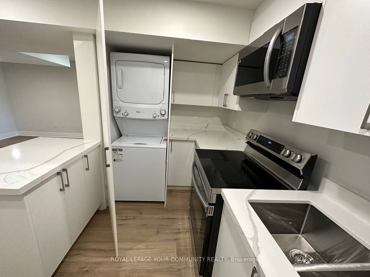 8 Mendys Forest Cres
