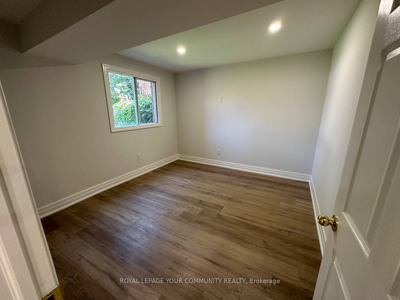 8 Mendys Forest Cres