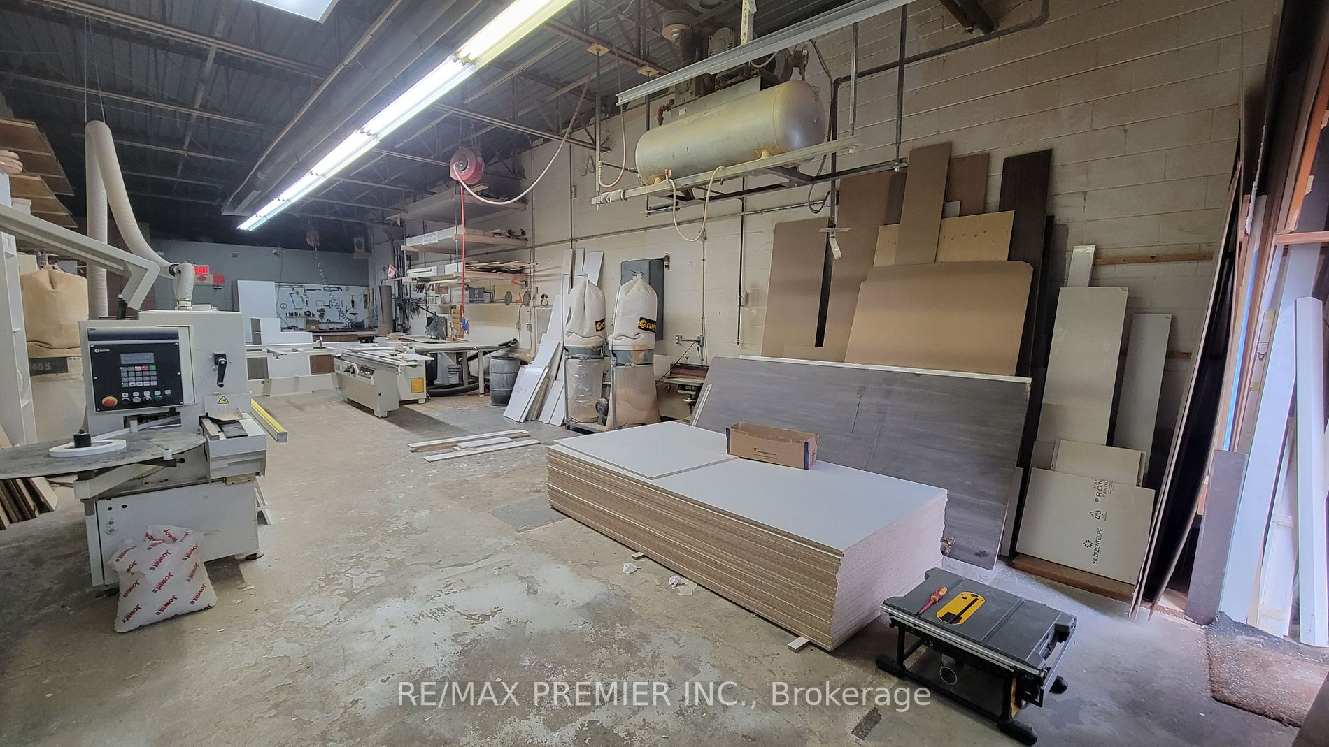 225 Industrial Pkwy S, #11