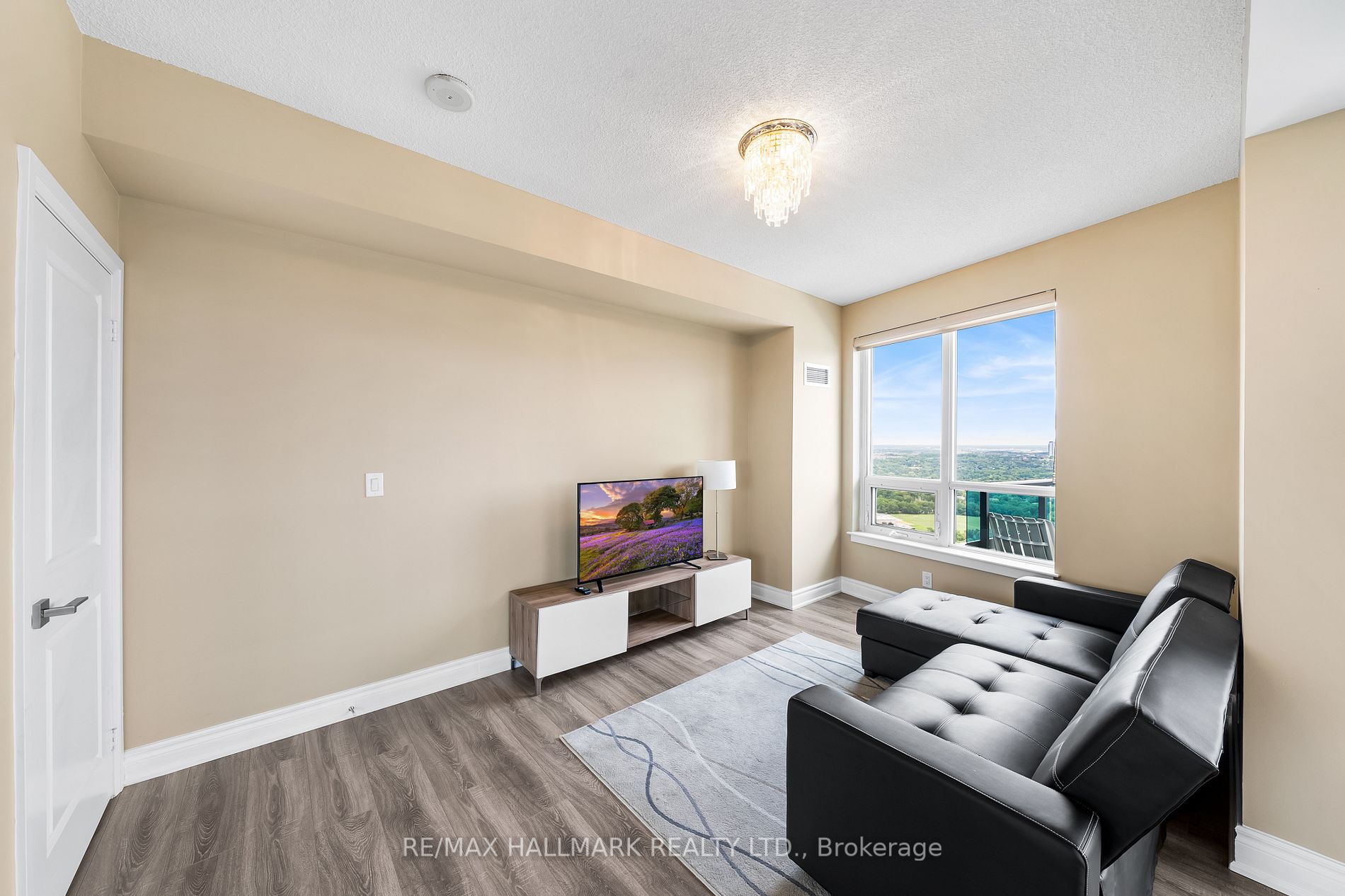 7171 Yonge St, #Ph301
