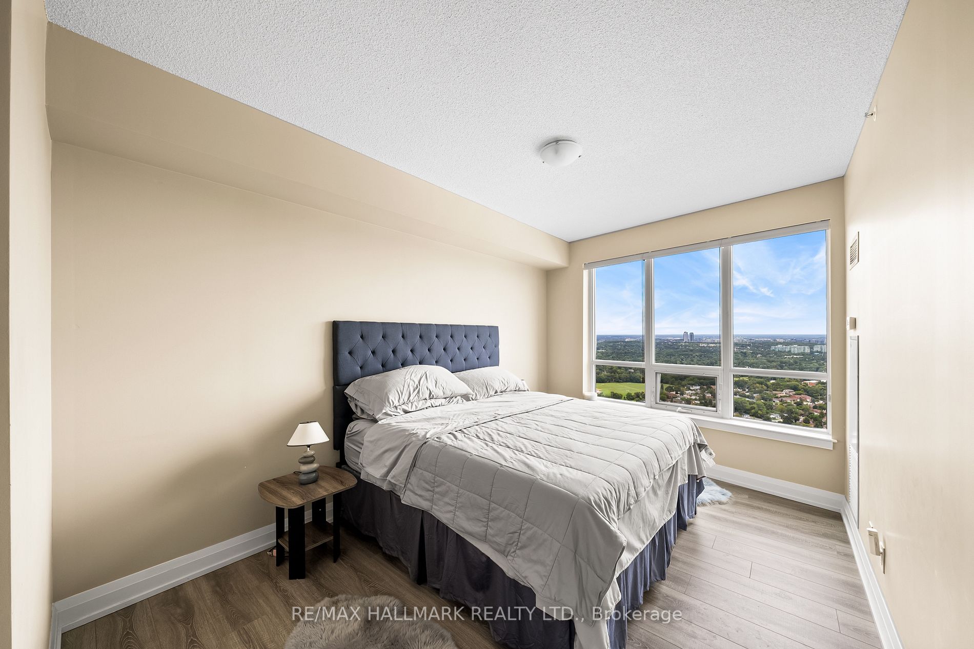 7171 Yonge St, #Ph301